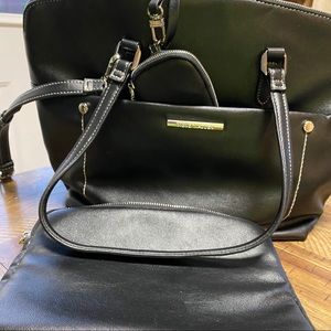 Steve Madden Black Crossbody purse